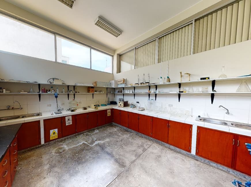 Laboratorio Equipado
